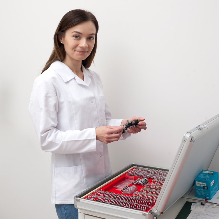 optometrystka karolina michalak salon optyczny w kowalu Studio Wzroku Badanie wzroku w Kowalu